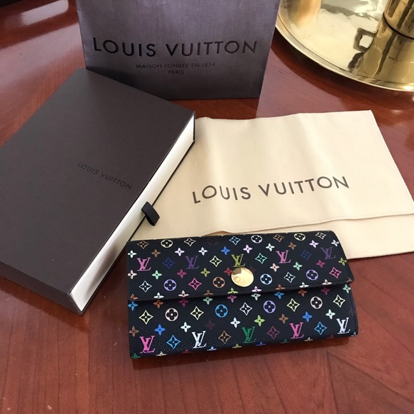Louis Vuitton Handbags - 💯AUTH LOUIS VUITTON SARAH WALLET MULTICOLOR